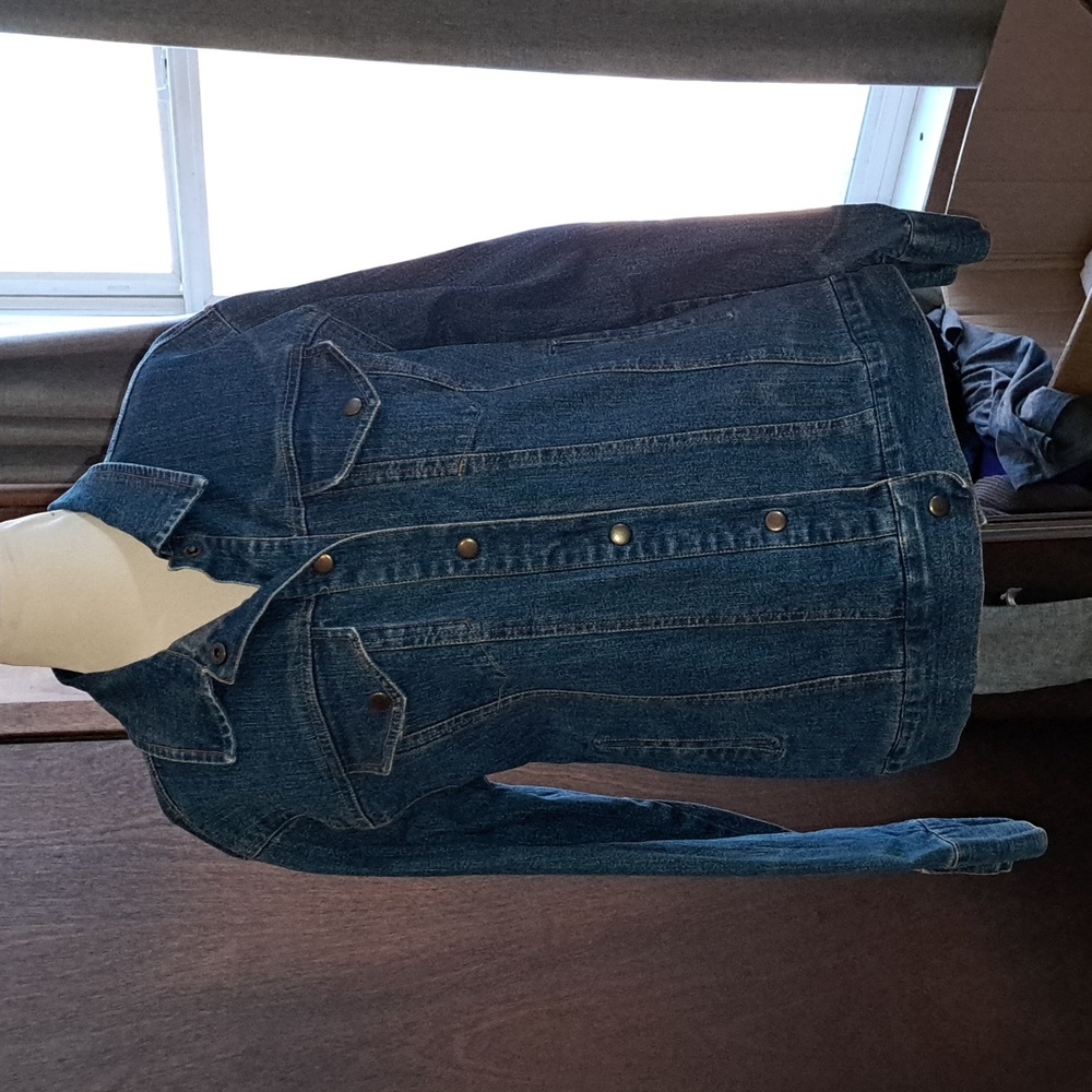 NorthCrest Blue jeans jacket, size XL.